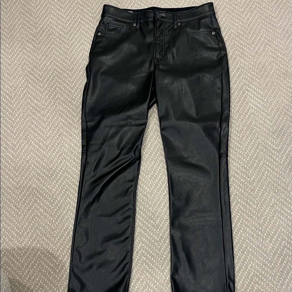 GAP Women's Black Straight Leg Jeans